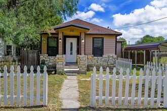 Building Photo - 212 Hugh St