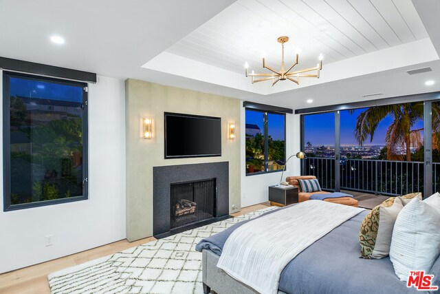 Building Photo - 1490 Sunset Plaza Dr