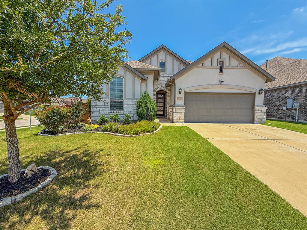 Foto principal - 128 Regents Ln