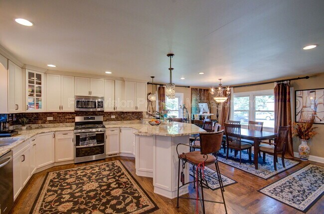 Foto del edificio - 501 Lincoln Ave