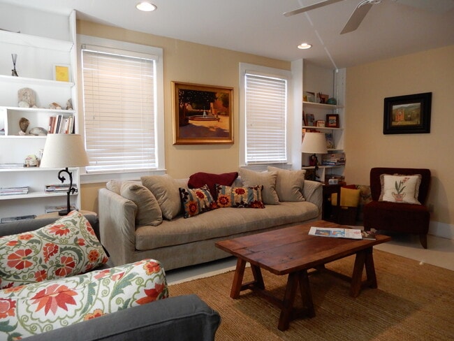 Living Room - 146 Coming St