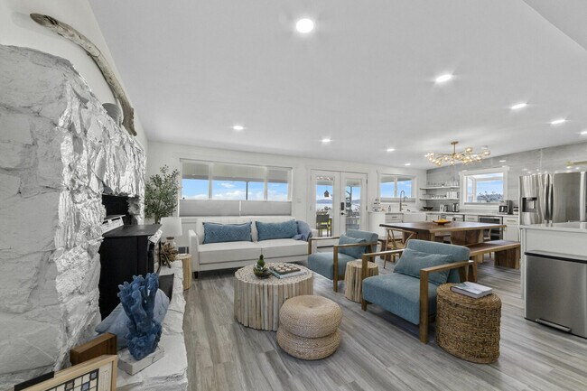 Foto del edificio - 260 E Driftwood Shores Rd