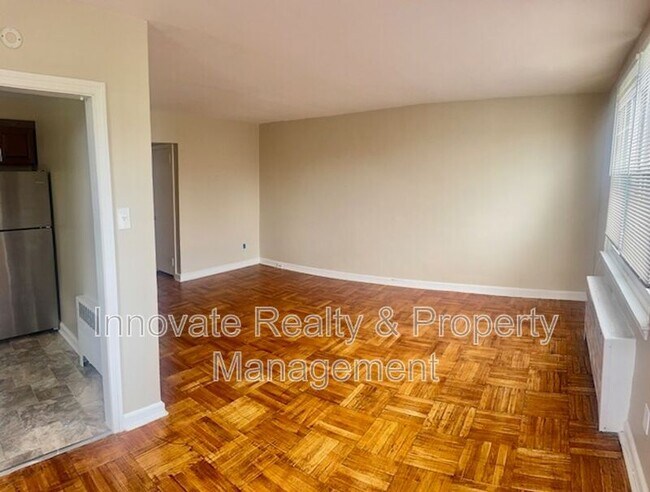 Foto del edificio - 910 E Sharpnack St