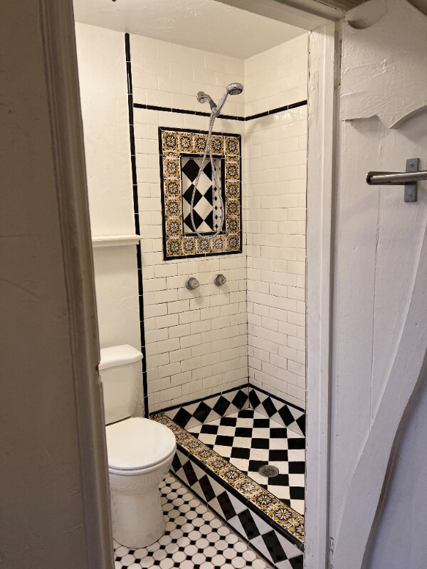 Foto del edificio - 7219 Hampton Ave