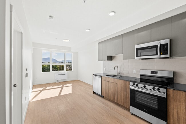 Building Photo - 1110 Lawson Av