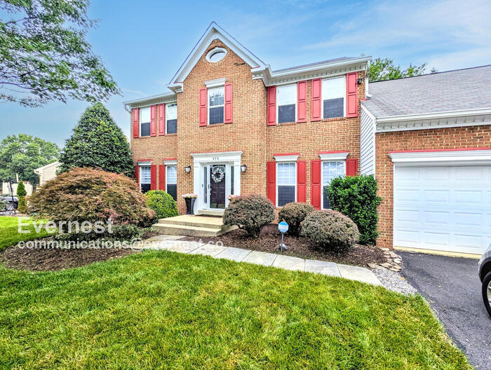 Foto principal - 920 Lake Front Dr