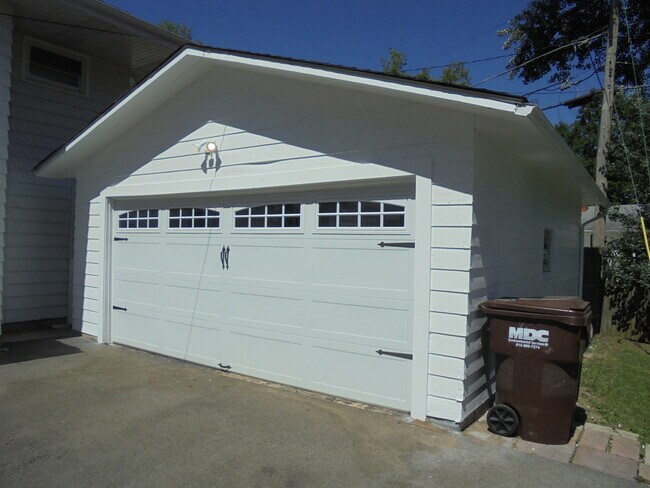 Foto del edificio - 1434 Walnut Dr