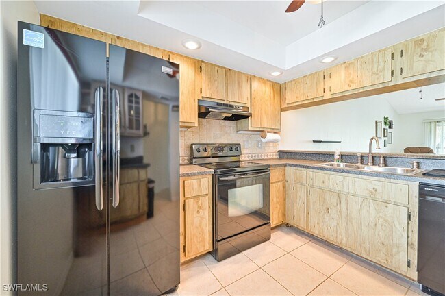 Foto del edificio - 17458 Blueberry Hill Dr