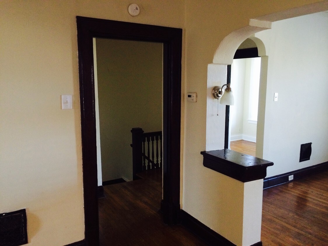 Foto principal - 4010 Sullivan Ave