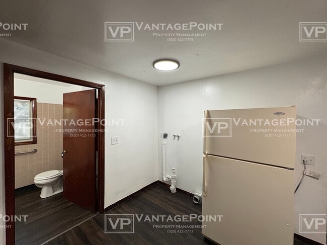 Building Photo - 206 Amory St