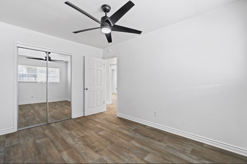 Foto del edificio - 330 Roosevelt St