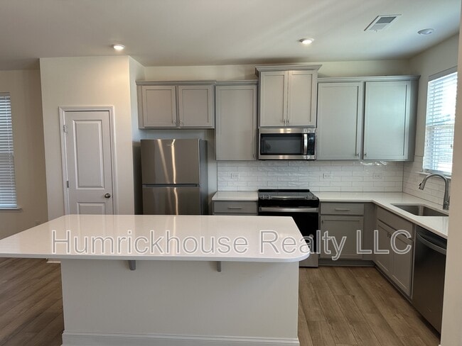 Foto del edificio - 1027 S Point Rd