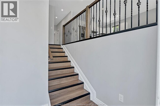 Photo du bâtiment - 1845 Longfellow Ave