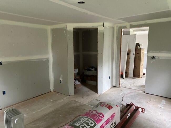 Building Photo - 952 South St