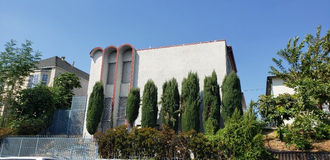 Building Photo - 323 N Rampart Blvd