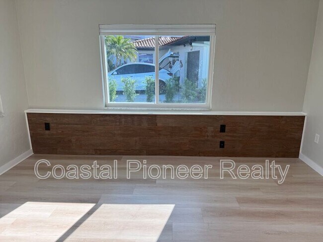 Foto del edificio - 185 175th Terrace Dr E