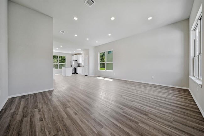 Building Photo - 17153 Spindle Oaks Dr