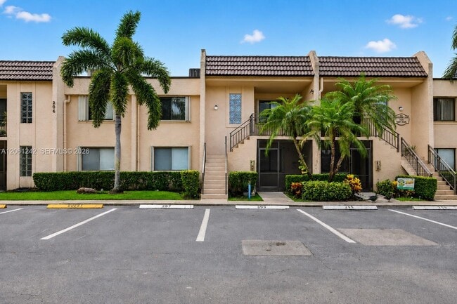 Foto del edificio - 16431 Blatt Blvd