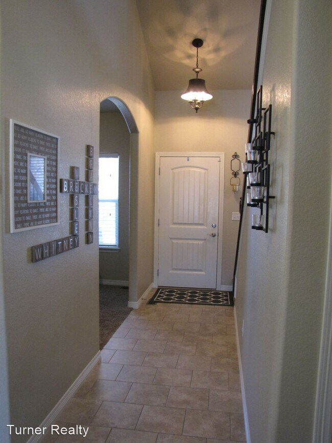 Foto del edificio - 4 br, 3 bath House - 9041 Eldorado Avenue