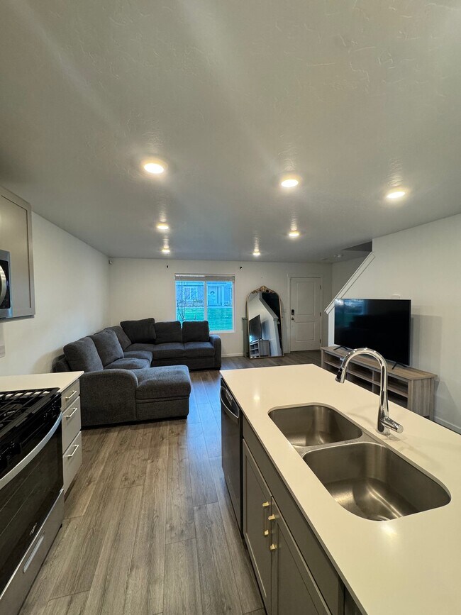 Foto del edificio - 241 Portside Ln
