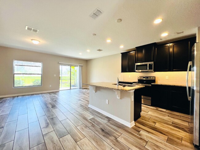 Building Photo - 1295 Flowing Tide Dr