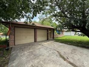 Building Photo - 1017 Westover Dr