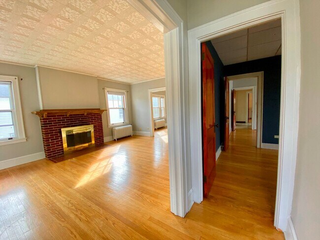 Foto del edificio - The WH Center Royalty Location