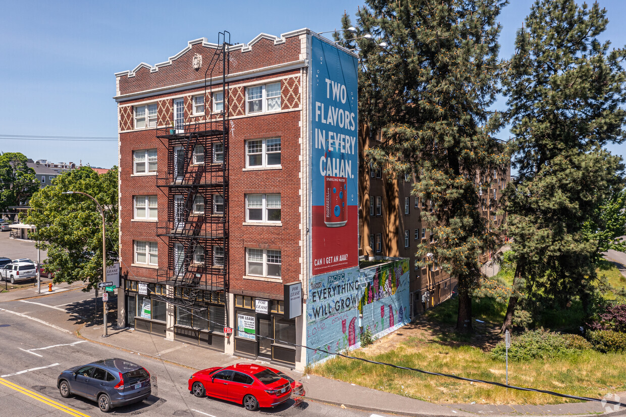 Front of the Building on W Burnside Street - The Empress Building