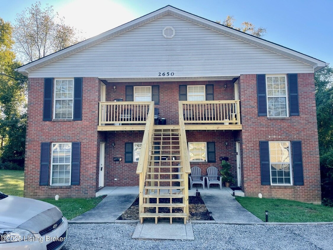 Primary Photo - 2650 Lindsay Ave