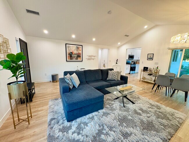 Foto del edificio - 502 N Avon St