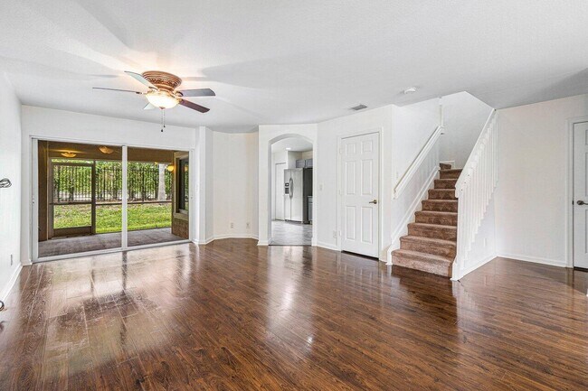 Building Photo - 9305 Lily Bank Ct