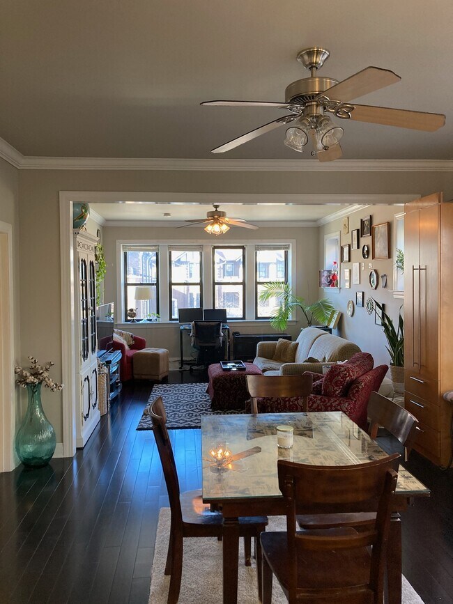 Foto del edificio - 2119 W North Ave