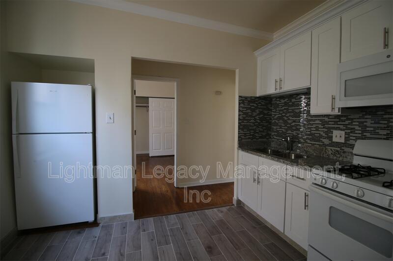 Primary Photo - 5028 N Kimball Ave