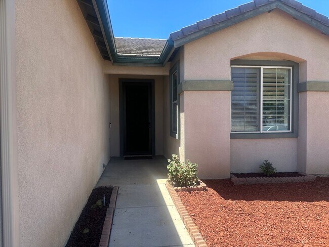 Foto del edificio - Single Story cul-de-sac 3Beds/2Bath Home i...
