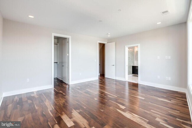 Foto del edificio - 846 N American St