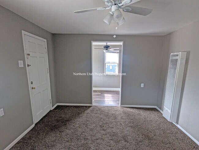 Foto del edificio - 4 bed 2 bath home