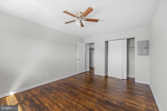 Foto del edificio - 6935 N 15th St