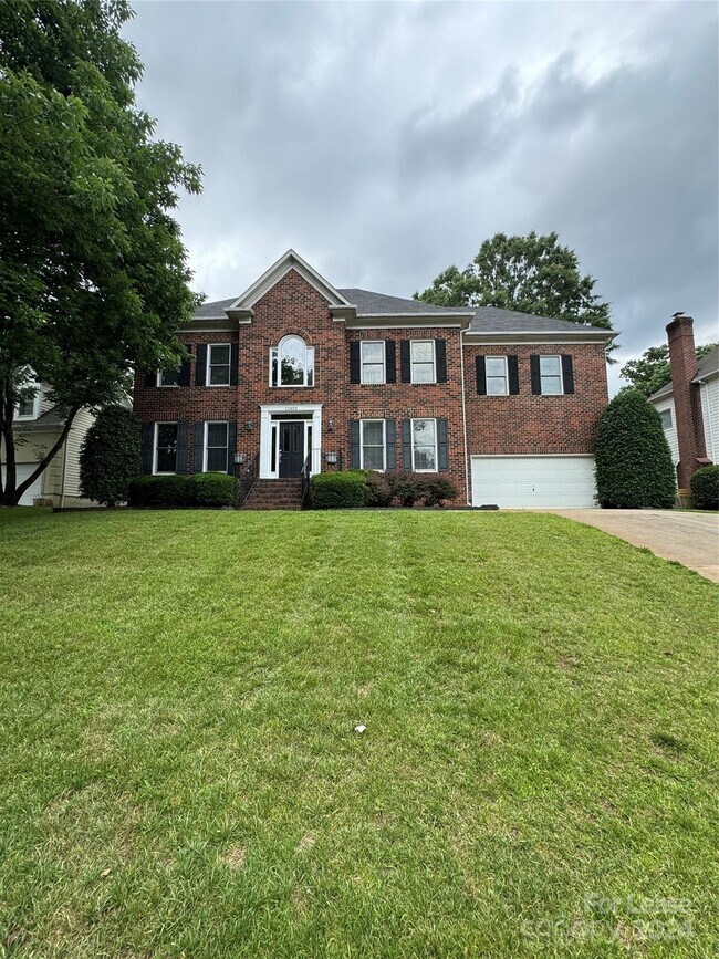 Building Photo - 12409 Sylvan Oak Way