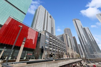 Building Photo - 240 E Illinois St