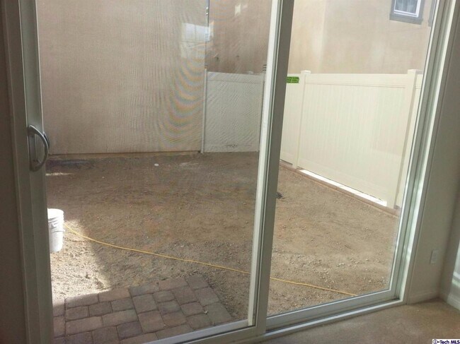 Foto del edificio - 2856 E Via Terrano