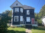 Foto principal - Charming 2-Bed, 1-Bath Home Near MSU and D...