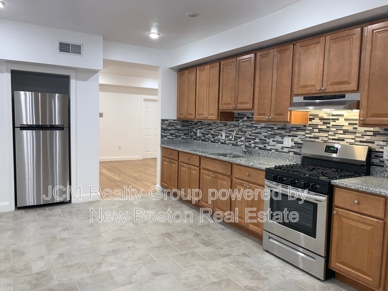 Photo - 190 Washington Street