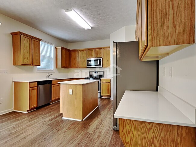 Foto del edificio - 338 Park Creek Ridge