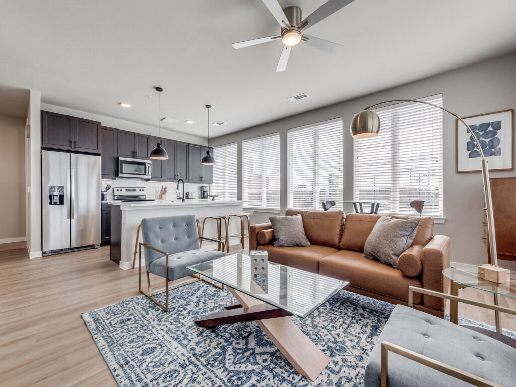 Willow Apartments at 3900 Commerce St Dallas, TX