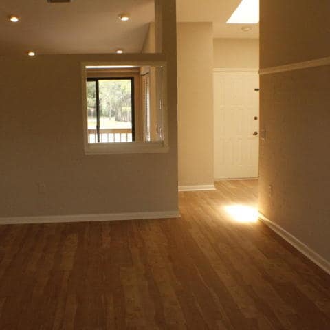 Building Photo - 13135 Chadwick Ct