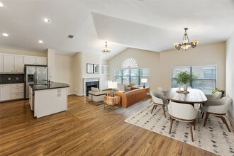 Building Photo - 9829 Riddlelink Ln Building Photo - 9829 Riddlelink Ln