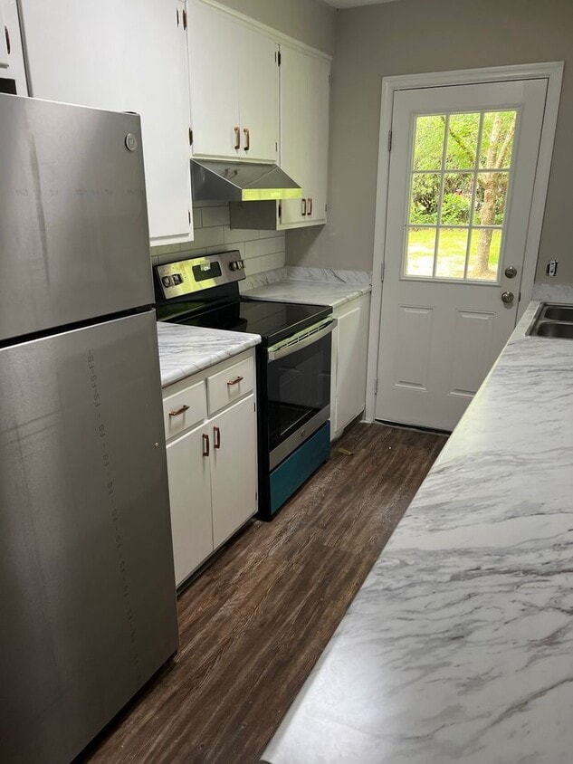 Primary Photo - 1407 W Gentilly Rd