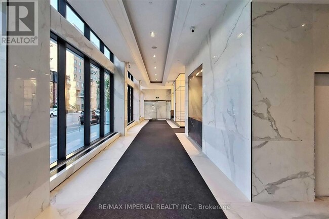 Building Photo - 77 Shuter St