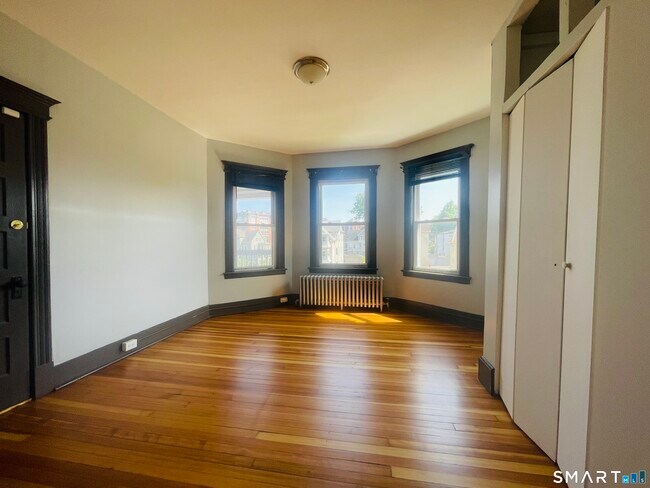 Foto del edificio - 808 Capitol Ave