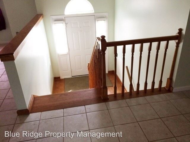 Building Photo - 3 br, 2.5 bath House - 405 Neal Drive